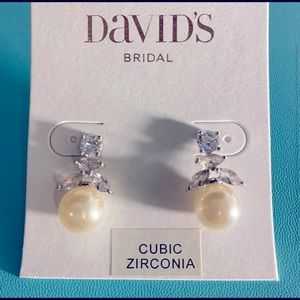 David’s bridal zirconia pearl stud earring